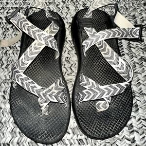 Chaco Women's US Size 9 Z2 Classic Sandal Trap Black White JCH108064